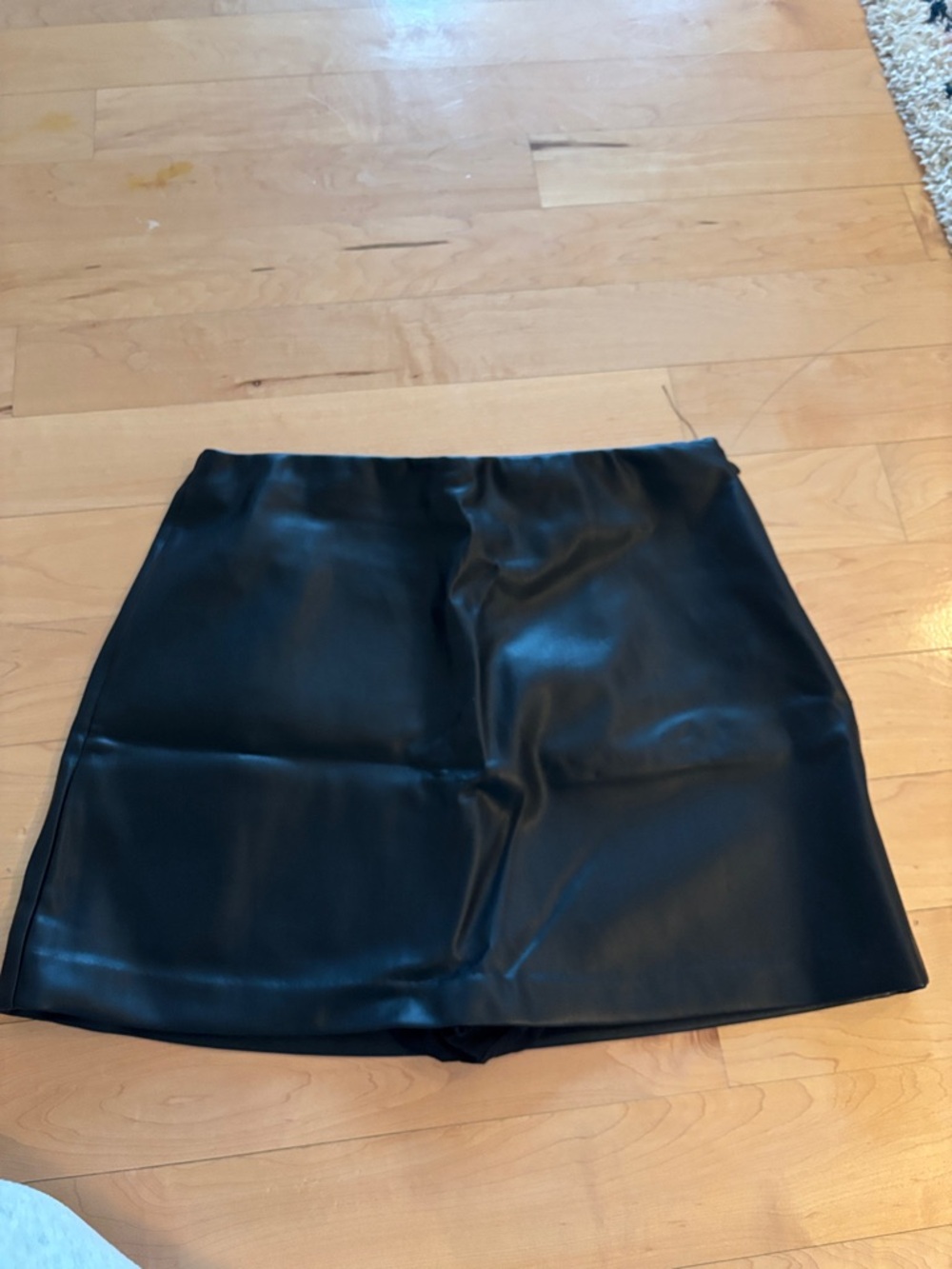 Abercrombie leather skort